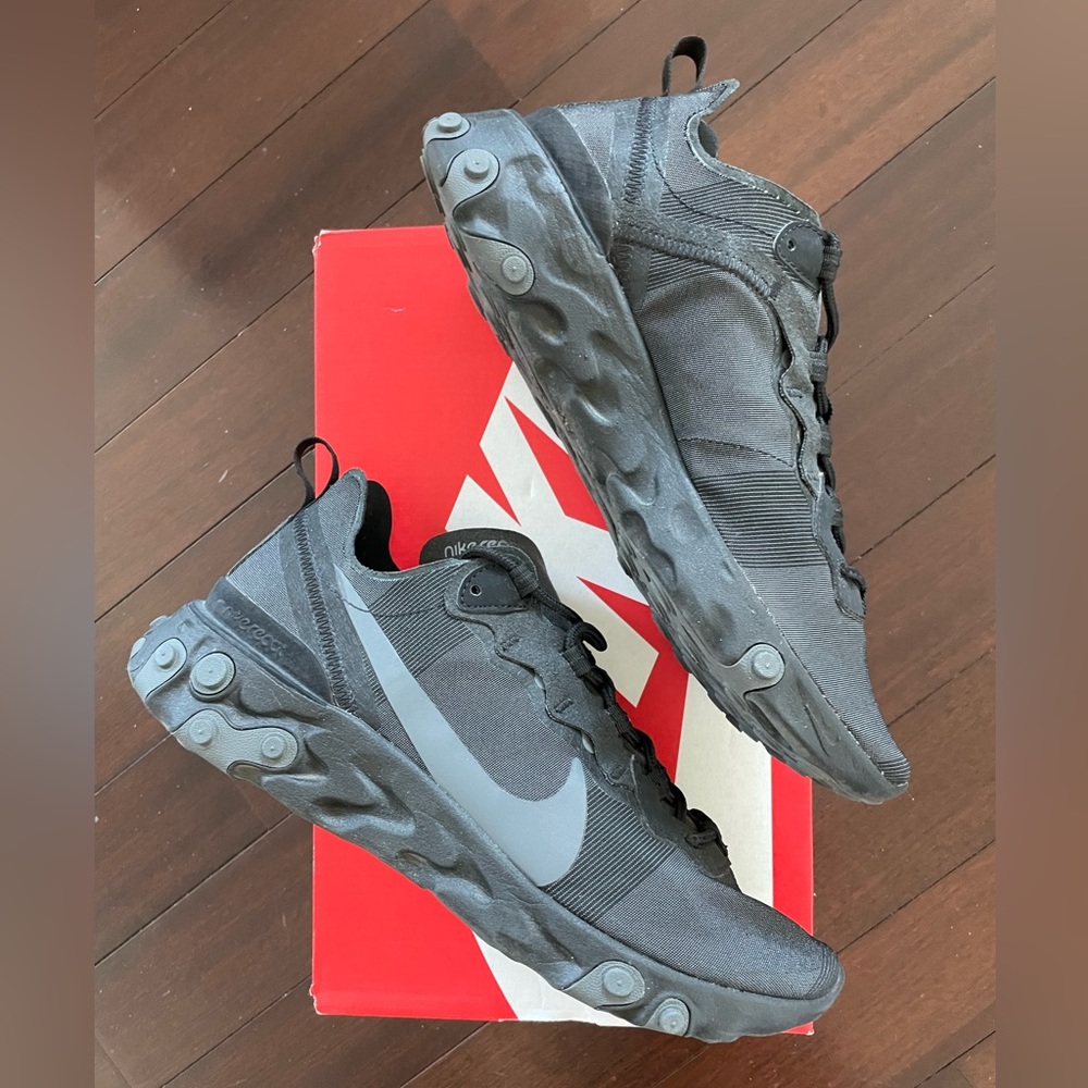 COPY - Nike react element 55